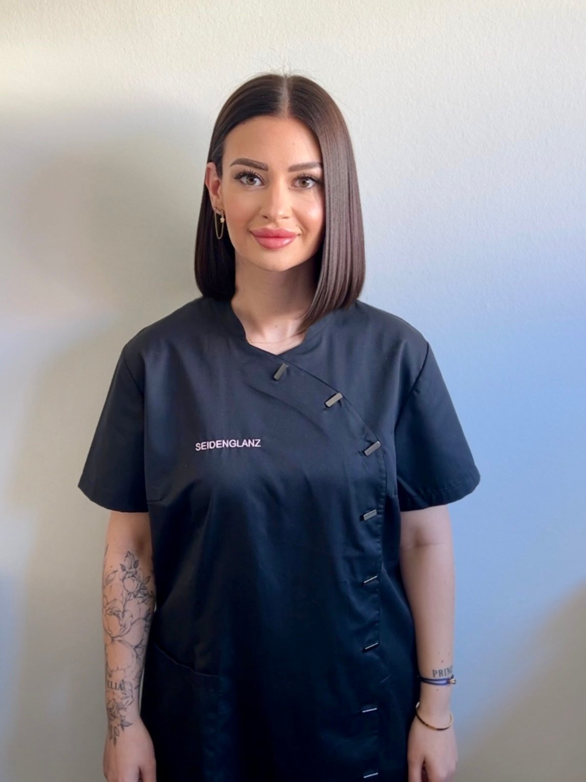 Zelal — Kosmetik-Spezialistin und Inhaberin des Seidenglanz Ateliers